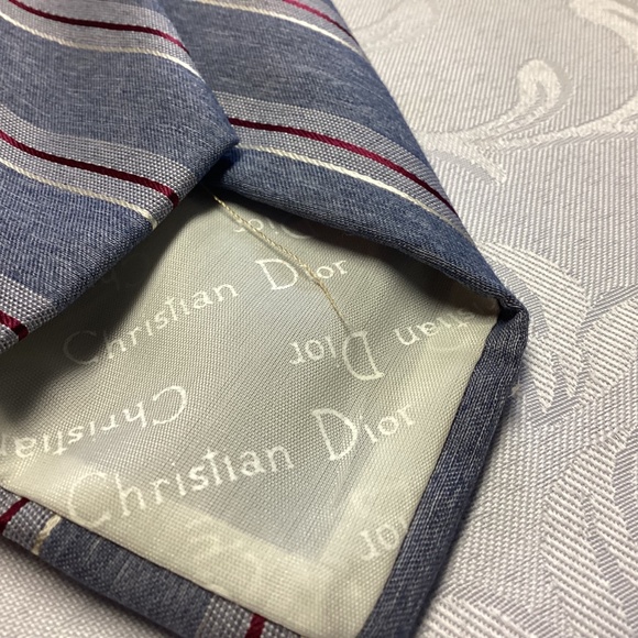 CHRISTIAN. DIOR. VINTAGE TIE. LOGO. BEAUTIFUL STRIPED  PURE DIOR !!!! - Picture 4 of 8